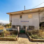 Moradia T3 em banda Famões Investimento 5