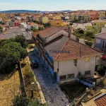 Moradia T3 em banda Famões Investimento 7