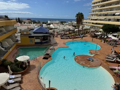 Brilliant 2 bedroom corner apartment in Santa Maria for sale