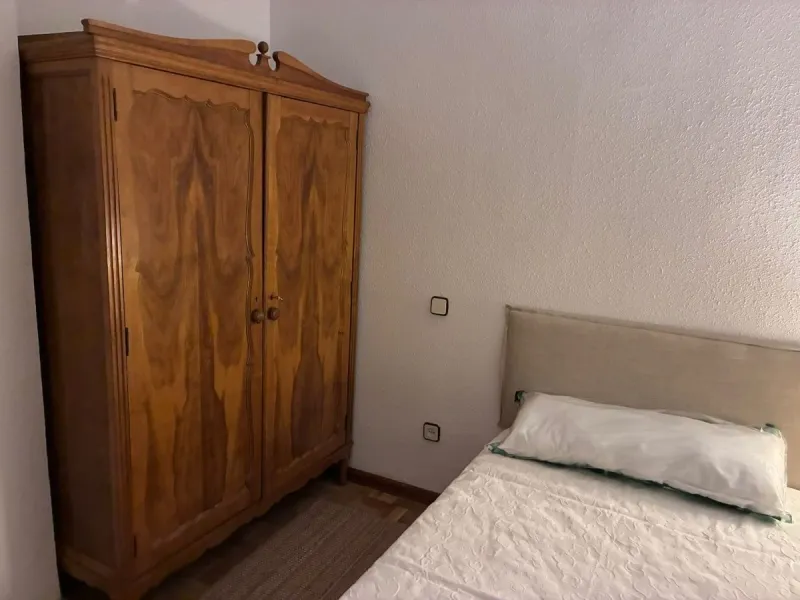 PISO DE CUATRO HABITACIONES EN SAN ROQUE