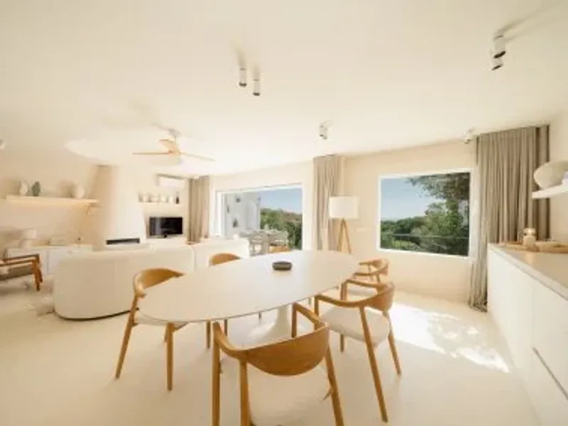 Modern townhouse with private heated pool near Cabopino beach, Artola