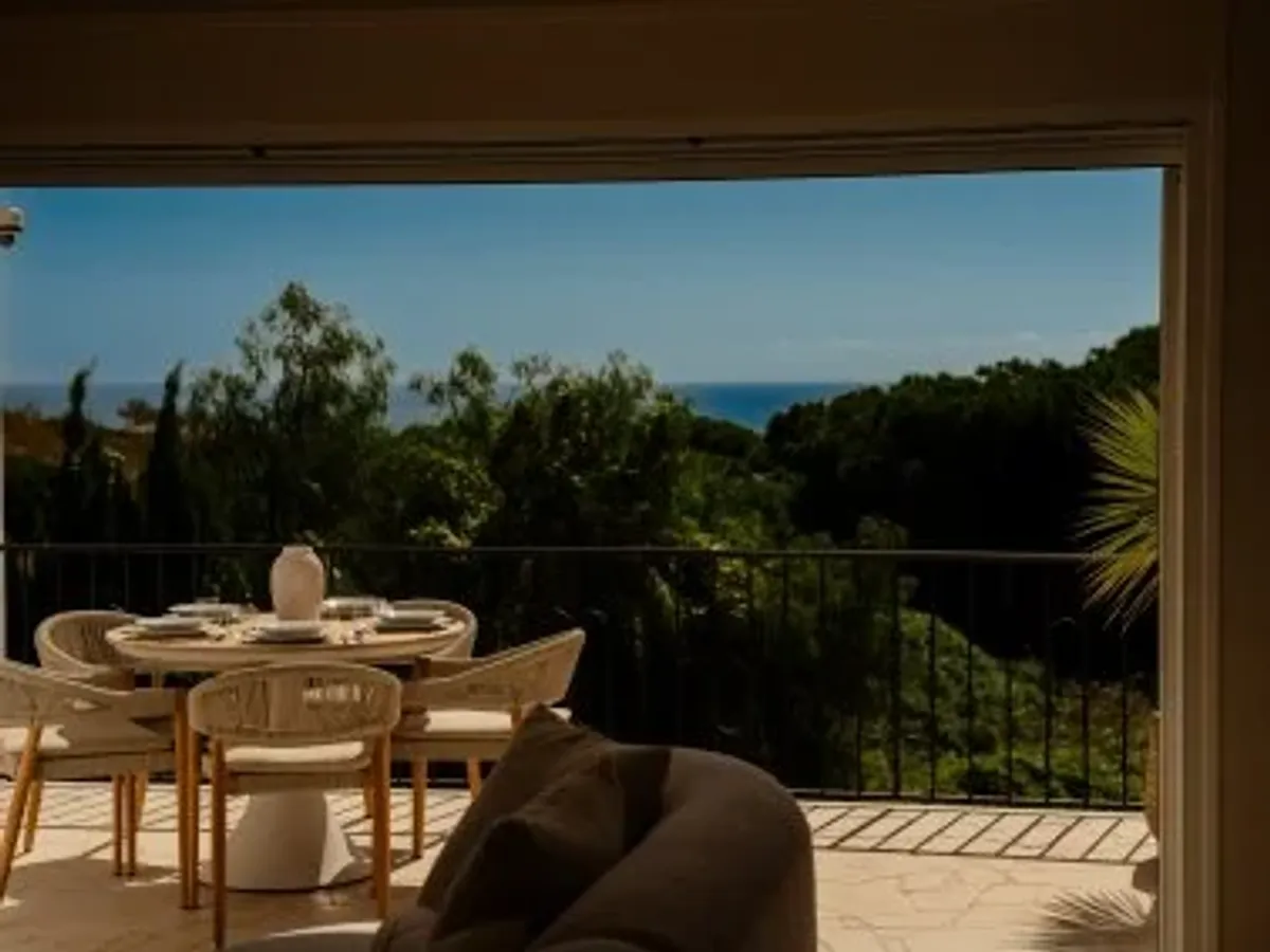 Modern townhouse with private heated pool near Cabopino beach, Artola