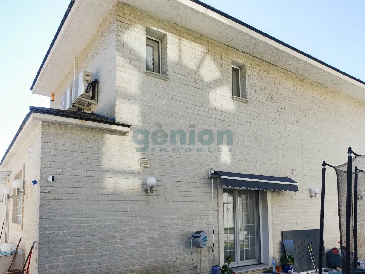 CASA CANTONERA A TORRES DE PALAU II. 601M² DE PARCEL.LA I 317M² CONSTRUITS