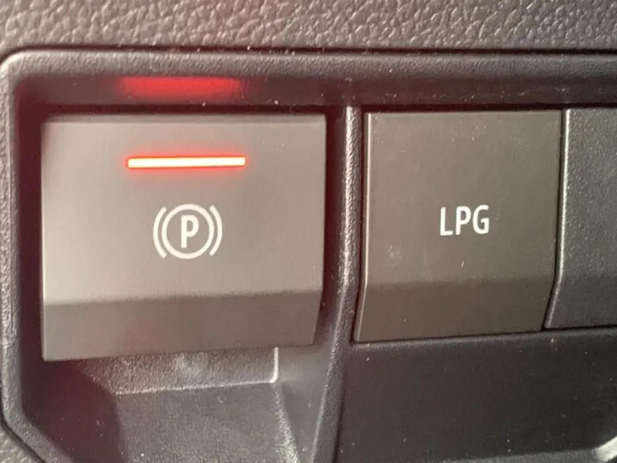 DACIA NUEVO DUSTER EXTREME ECO-G (GLP) 100CV + PACK TECHNO + PACK PARKING