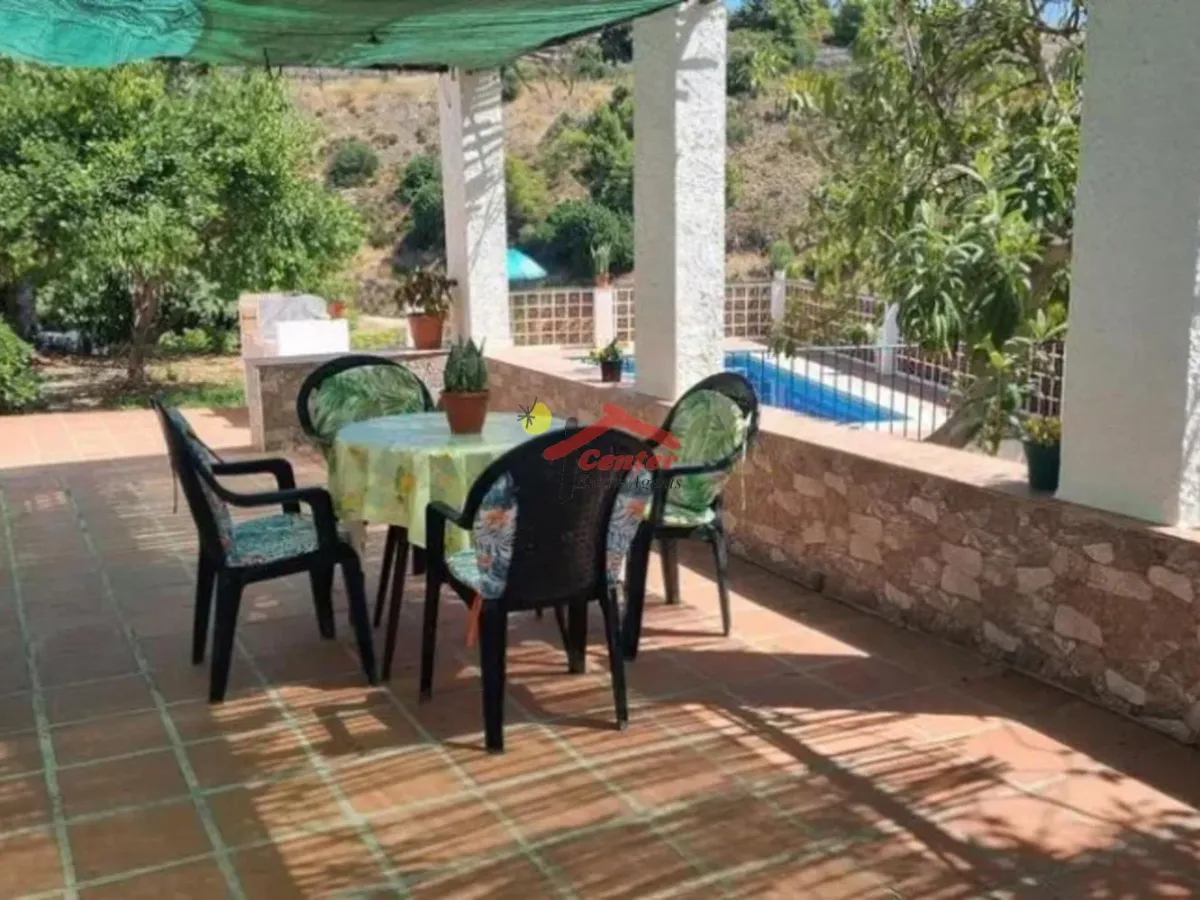 Villa en venta en Frigiliana