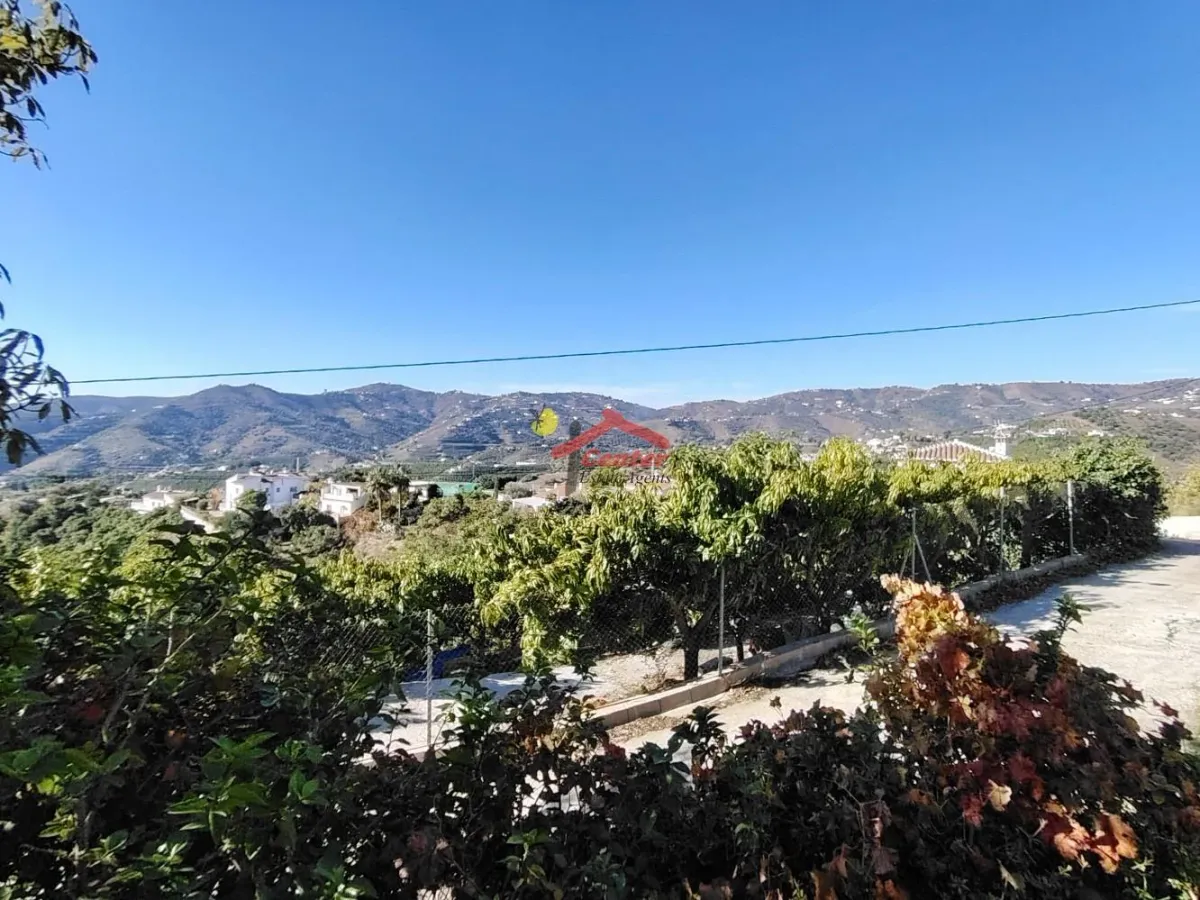 Villa en venta en Frigiliana