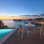 Sea-view villa with infinity pool for sale in Puerto Andratx, Southwest Mallorca 2