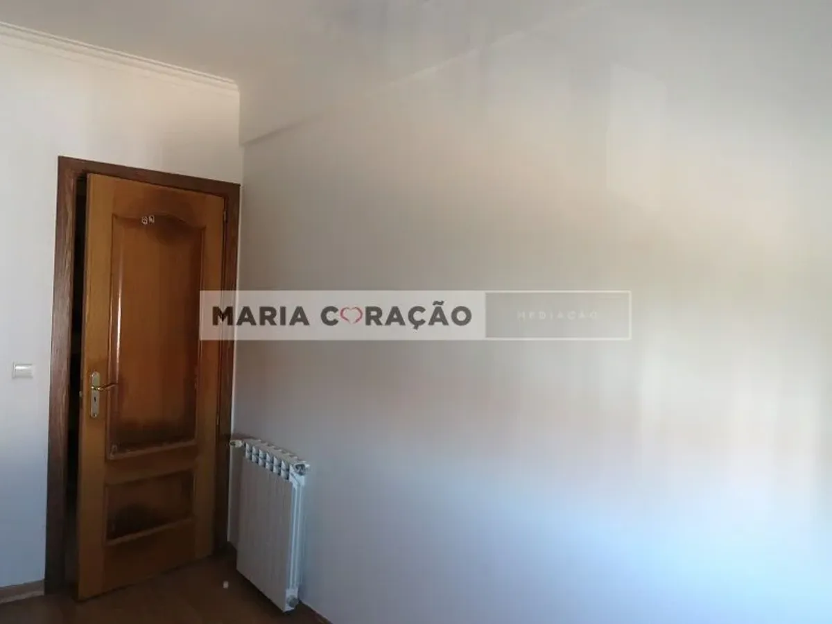 Apartamento T3 com Arrecadação