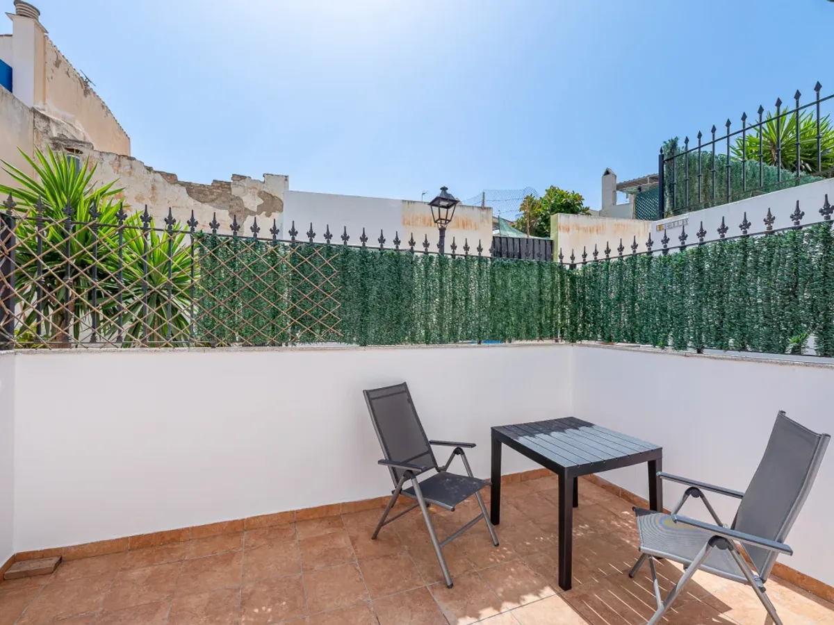 Un Oasis Mediterráneo que sabe a Hogar en Torremolinos