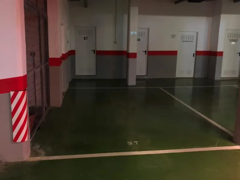 MIDDLE FLOOR APARTMENT