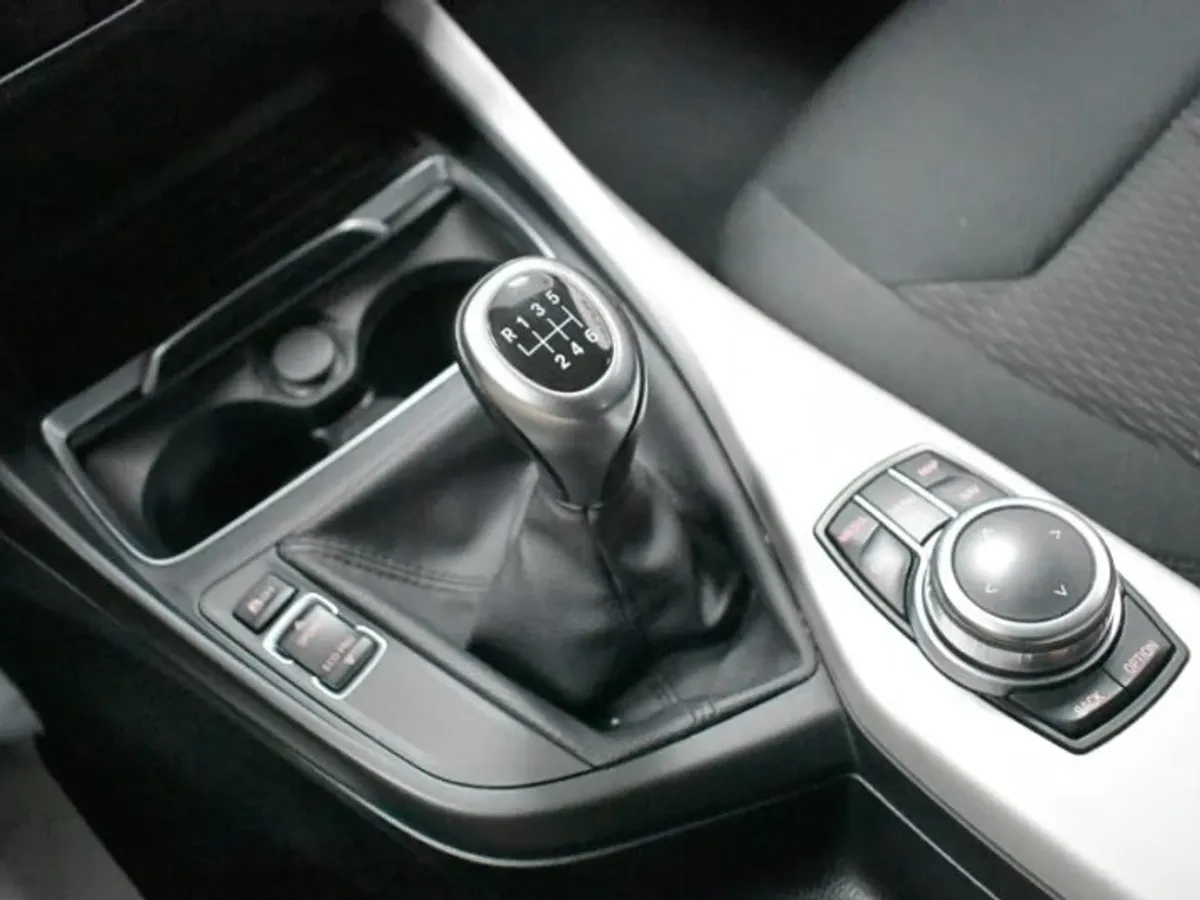 BMW SERIE 1 116d 115CV