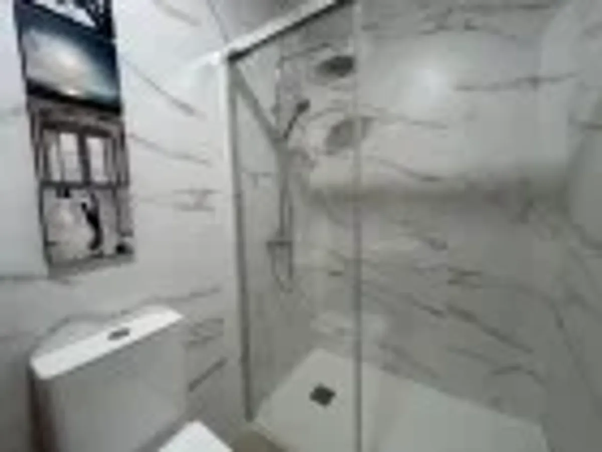 Apartamentos ROSALIA DE CASTRO > Ensanche