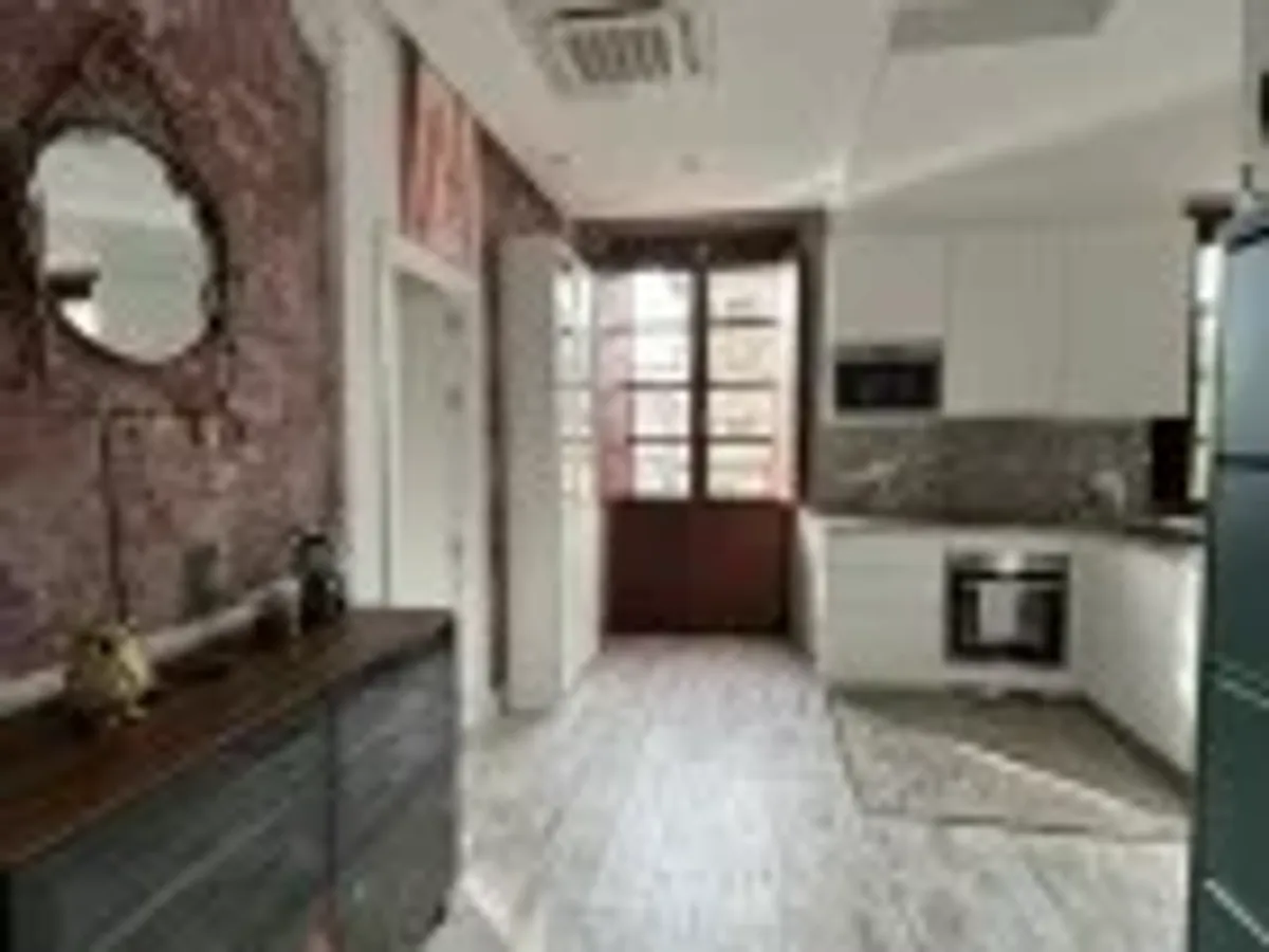 Apartamentos ROSALIA DE CASTRO > Ensanche