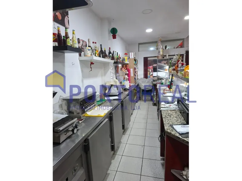 Trespasse Pastelaria em Fânzeres