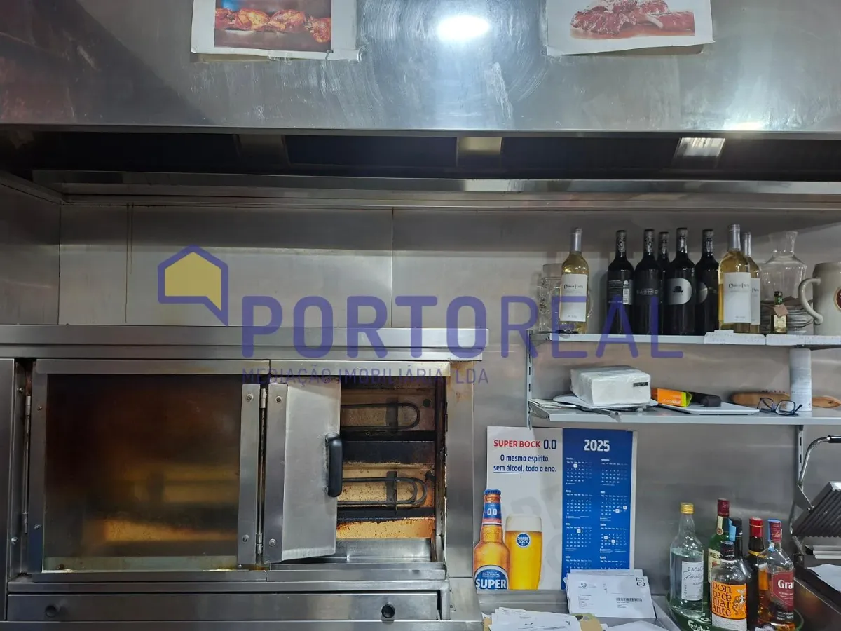 Trespasse Pastelaria em Fânzeres