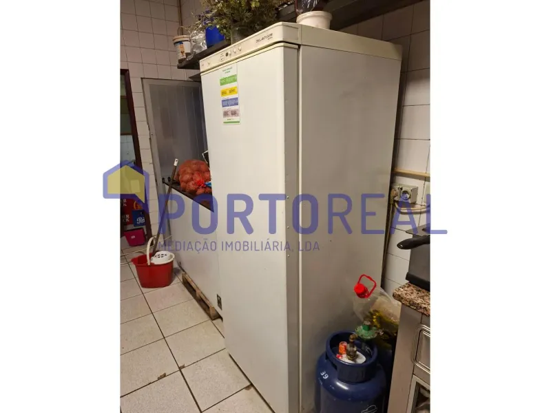 Trespasse Pastelaria em Fânzeres