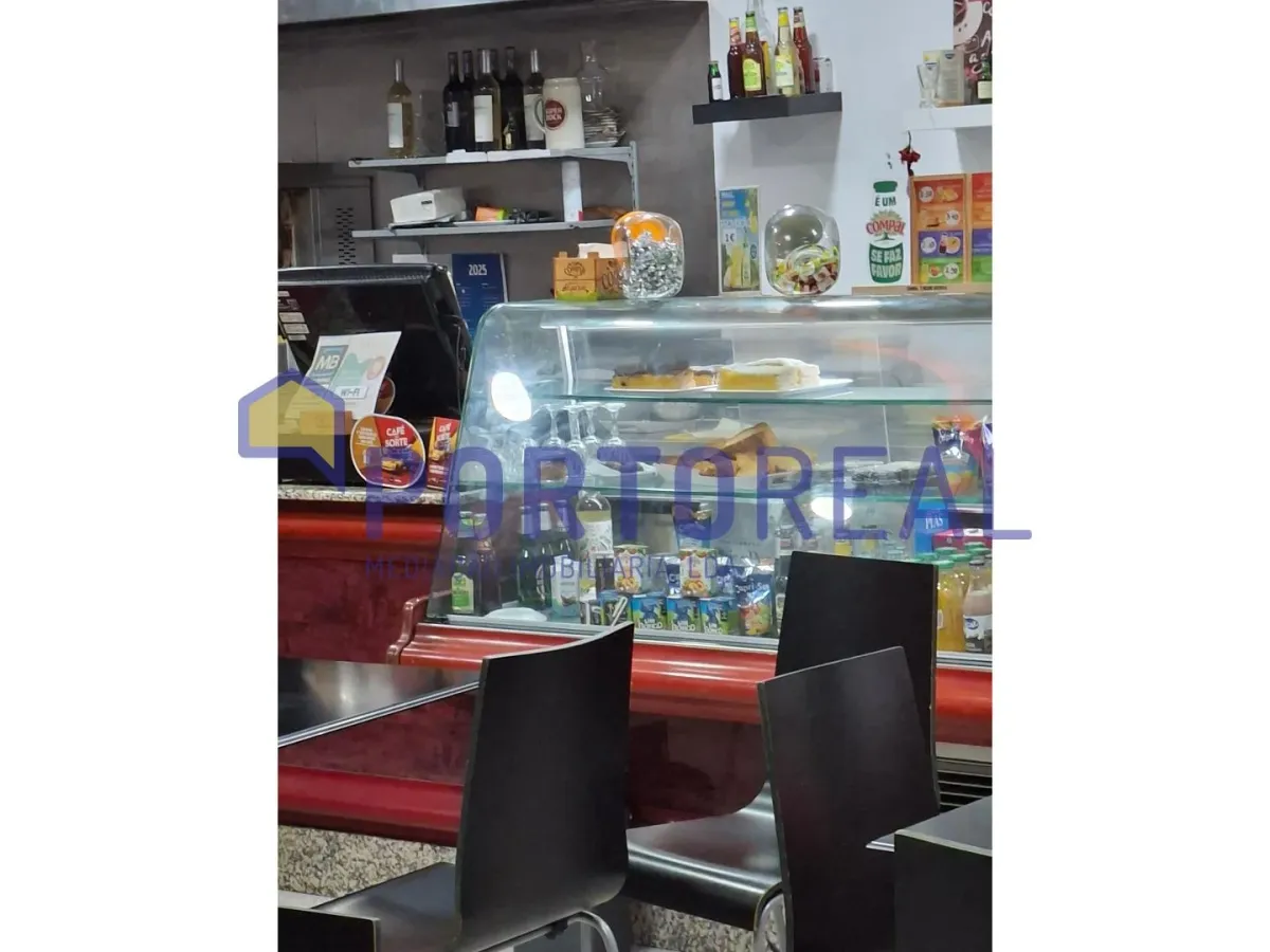 Trespasse Pastelaria em Fânzeres