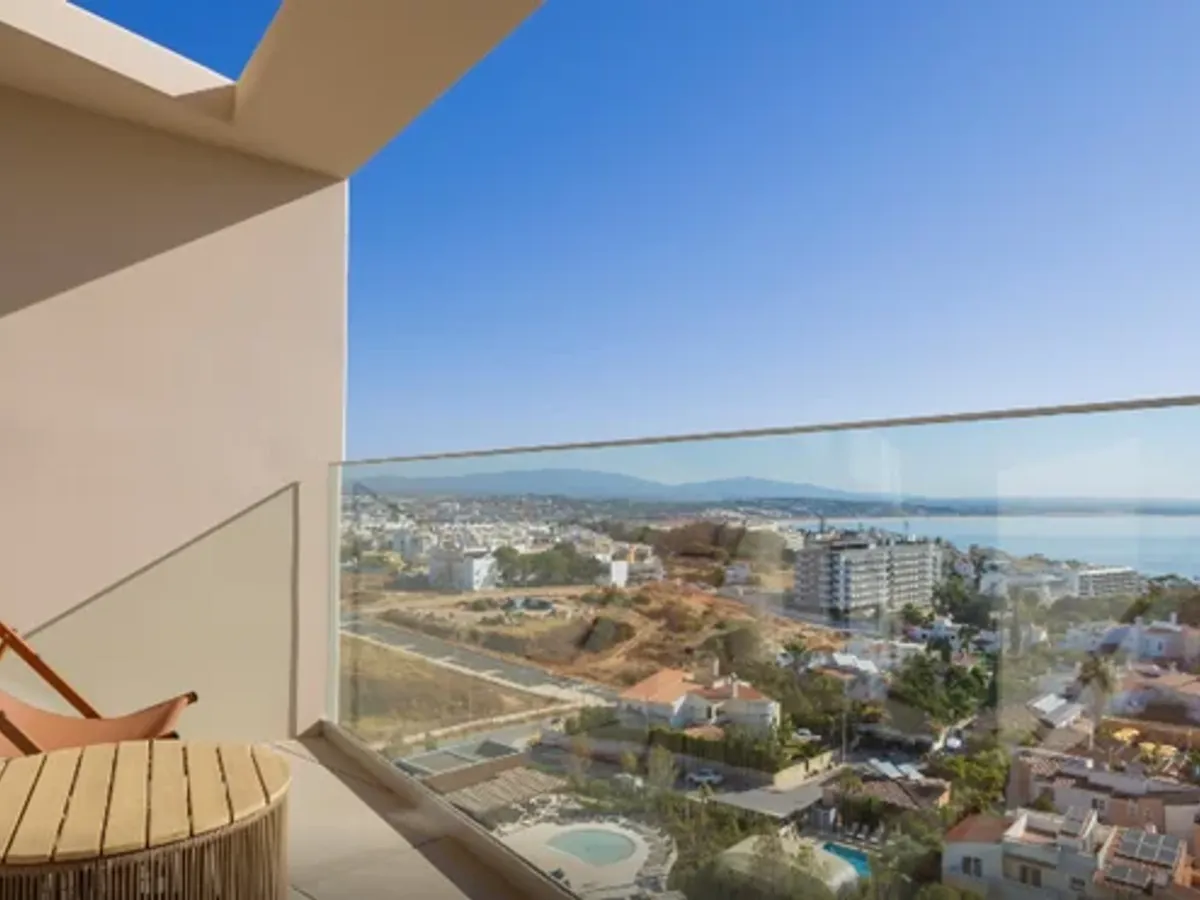 Luxury Apartment of Modern Elegance with Stunning Panoramic Ocean Views in Lagos – Algarve, For Sale!