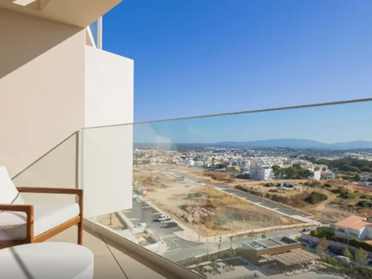 Luxury Apartment of Modern Elegance with Stunning Panoramic Ocean Views in Lagos – Algarve, For Sale!