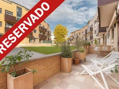 Venta de Bajo con Terraza y Jardín en Zizur Mayor