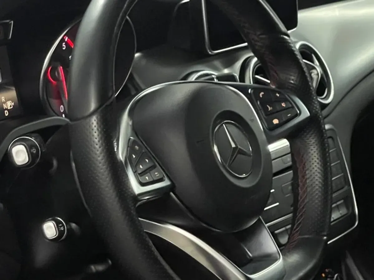 Mercedes-Benz CLA 180 Shooting Brake d 7G-DCT AMG Line