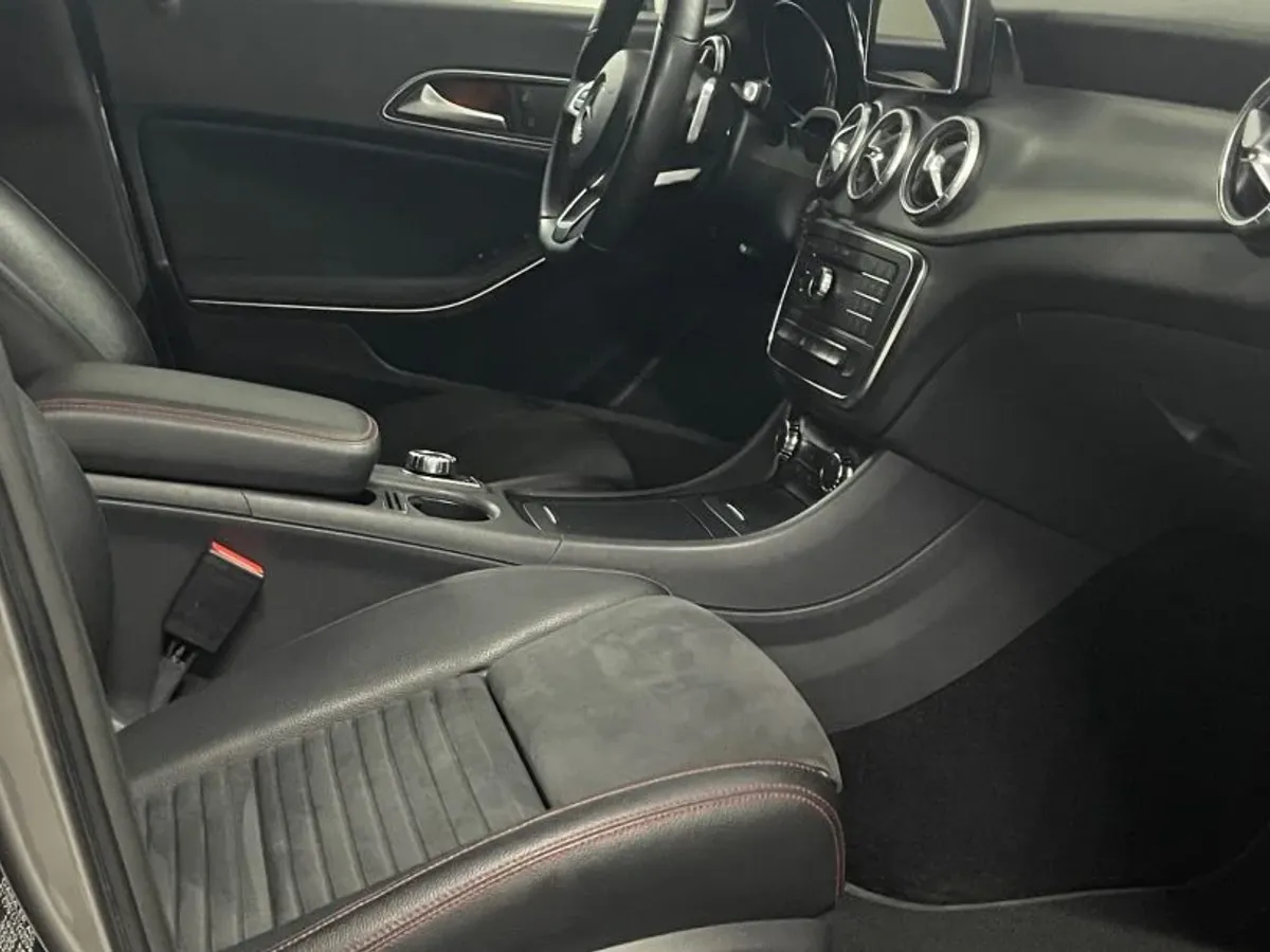 Mercedes-Benz CLA 180 Shooting Brake d 7G-DCT AMG Line