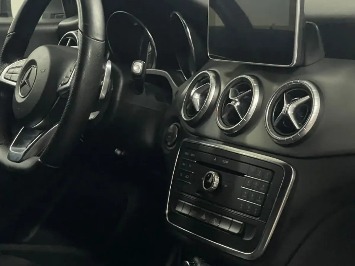 Mercedes-Benz CLA 180 Shooting Brake d 7G-DCT AMG Line