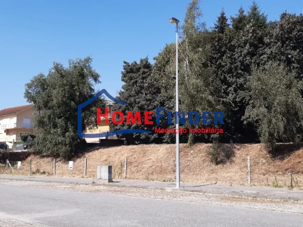 Terreno para Construção em altura na Lixa