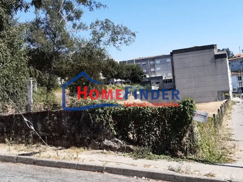 Terreno para Construção em altura na Lixa