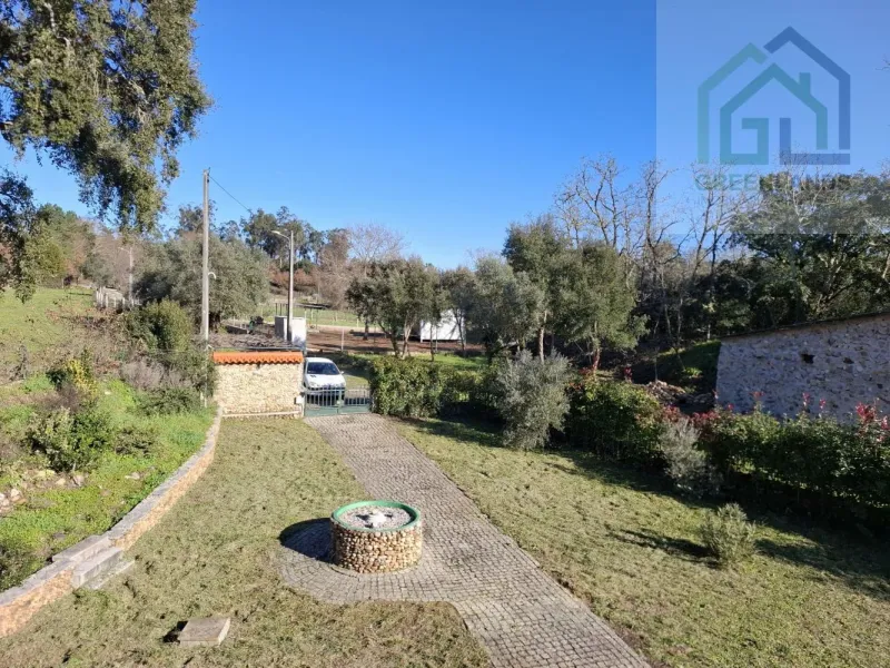 Quinta c/ casa Habitação em Sarzedo (cerca 6 mil m2)