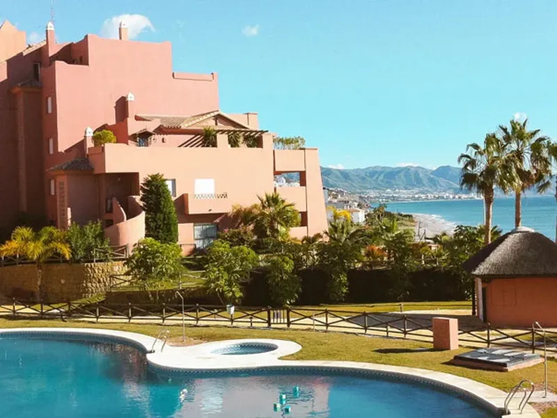 REF 634 Parcela urbana en venta frente a Laguna beach, Torrox costa