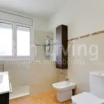 FANTÁSTICO ÁTICO SEMI-AMUEBLADO CON TERRAZA EN TRES TORRES 17