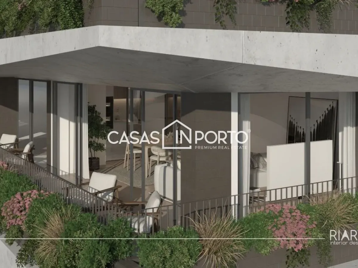 T2 Último Piso com varanda - Matosinhos Sul