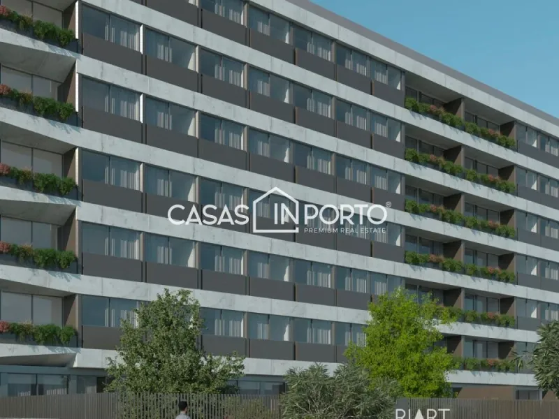 T2 Último Piso com varanda - Matosinhos Sul