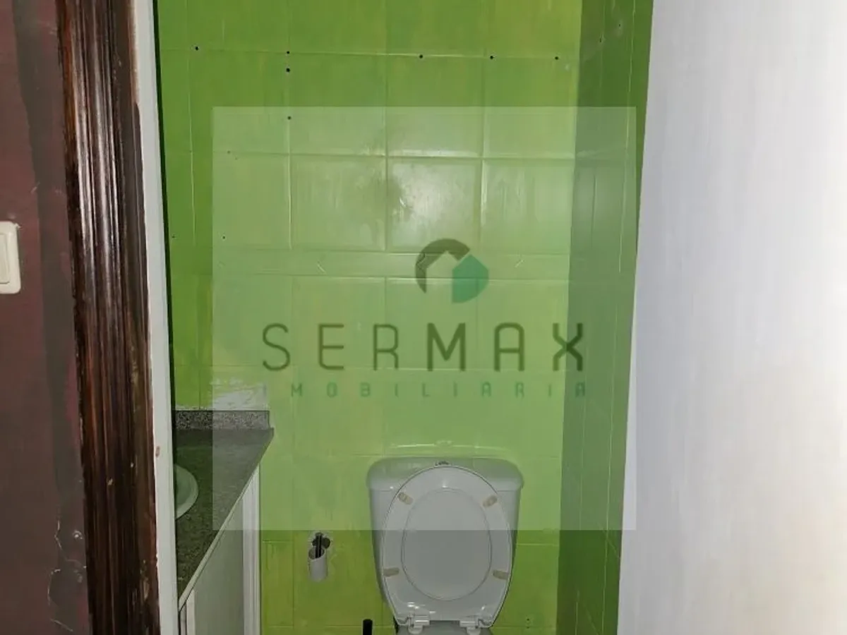 Loja na baixa, junto ao Silo Auto