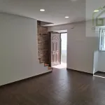 Venda de moradia M4 com espaço exterior em estado NOVO no centro da vila de Côja! 3