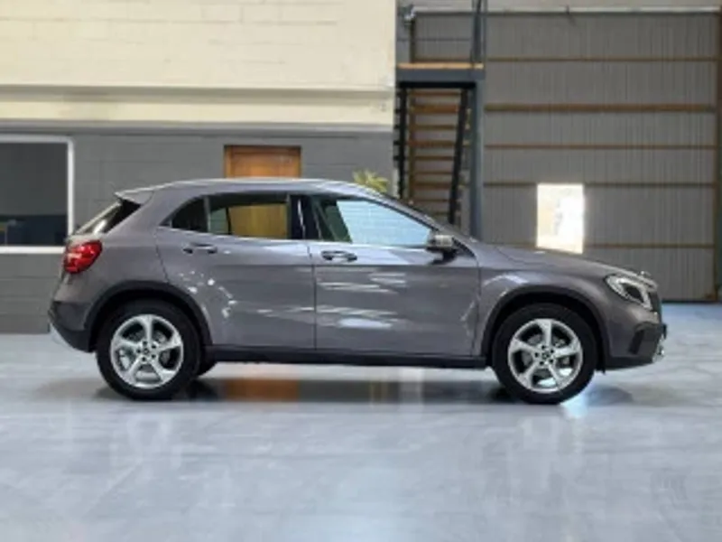 Mercedes-Benz Clase GLA GLA 180 AMG Line