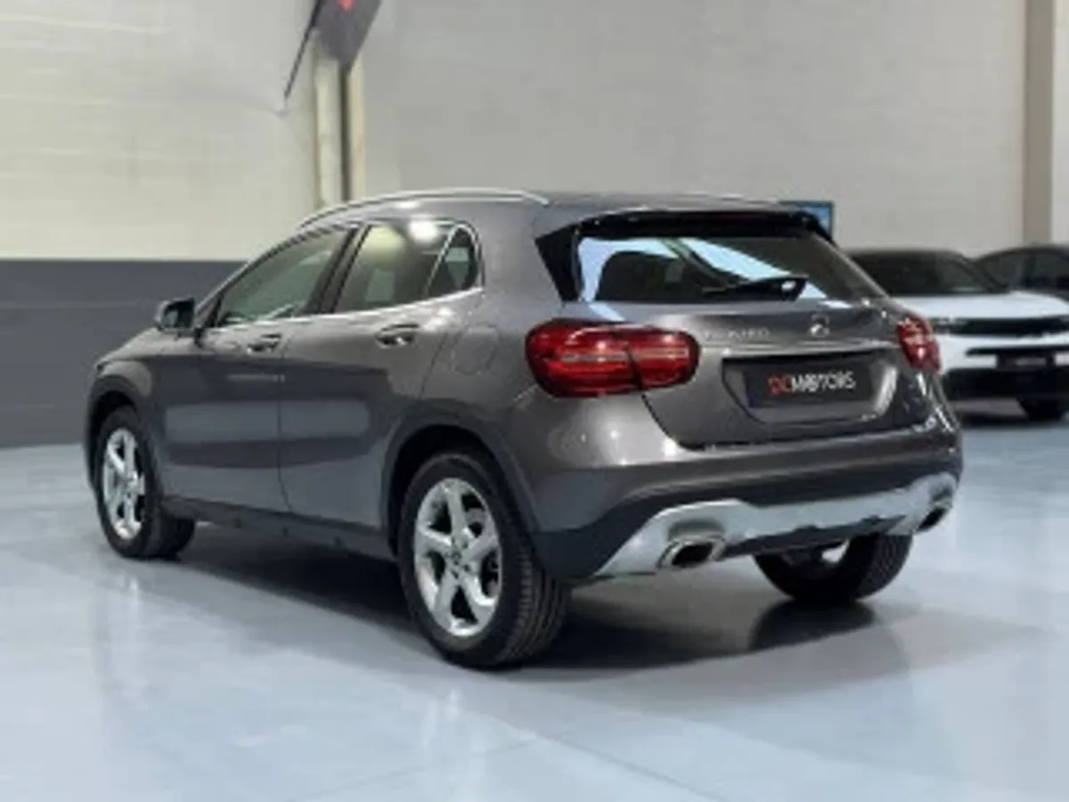 Mercedes-Benz Clase GLA GLA 180 AMG Line