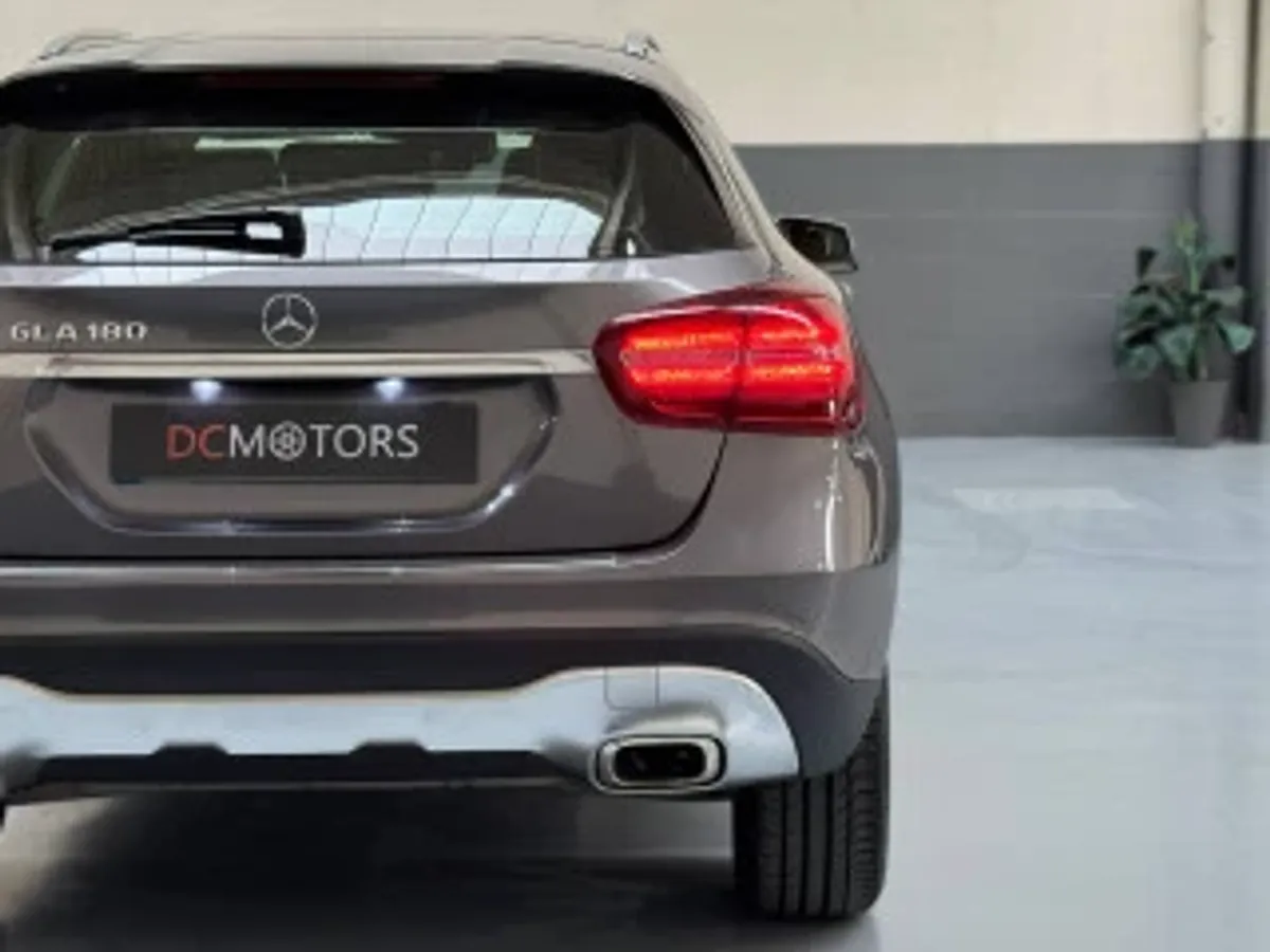 Mercedes-Benz Clase GLA GLA 180 AMG Line