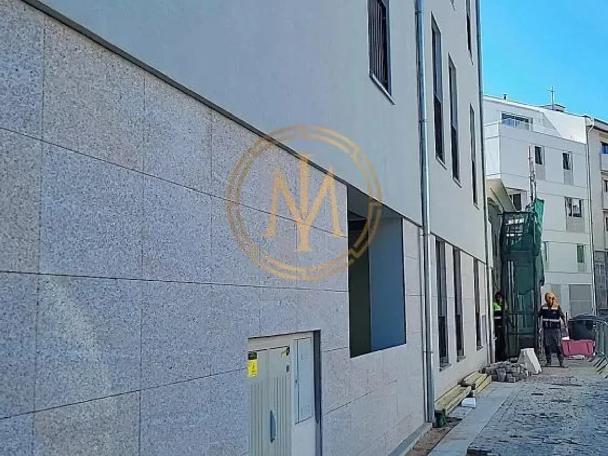 T3 com 2 lugares de garagem ao lado do Museu de Serralves