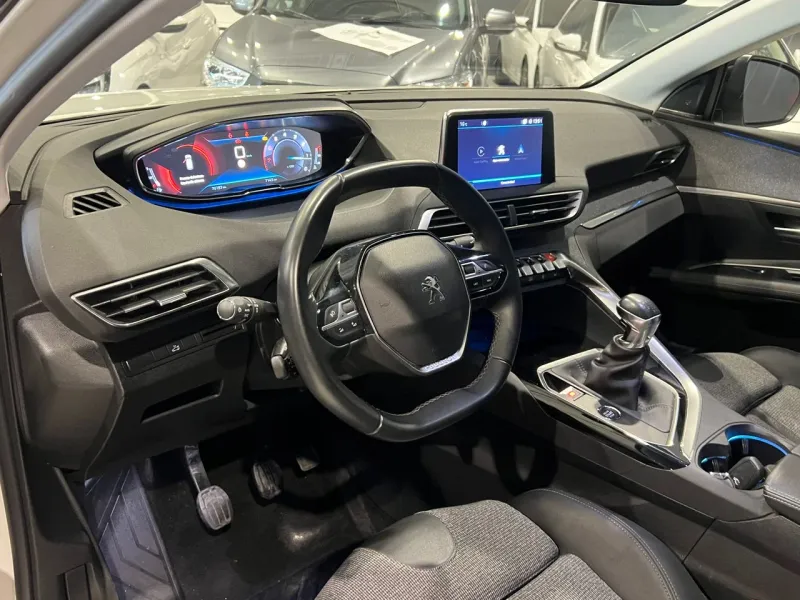 Peugeot 3008 allure 1.2 131cv