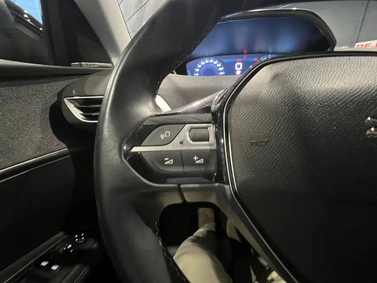 Peugeot 3008 allure 1.2 131cv