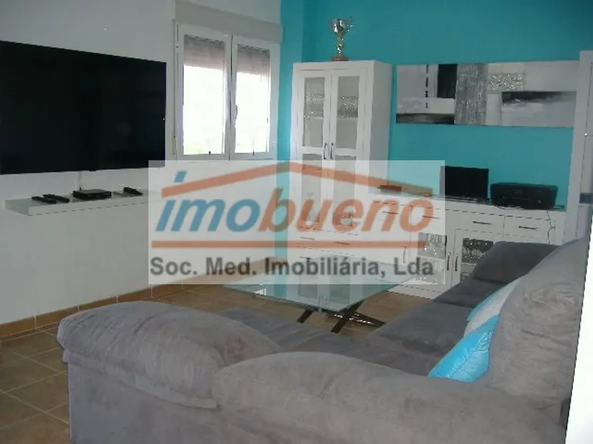 T3 + Terraço 60 m2 + Estacionamento