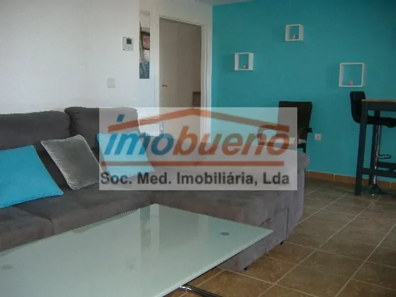 T3 + Terraço 60 m2 + Estacionamento