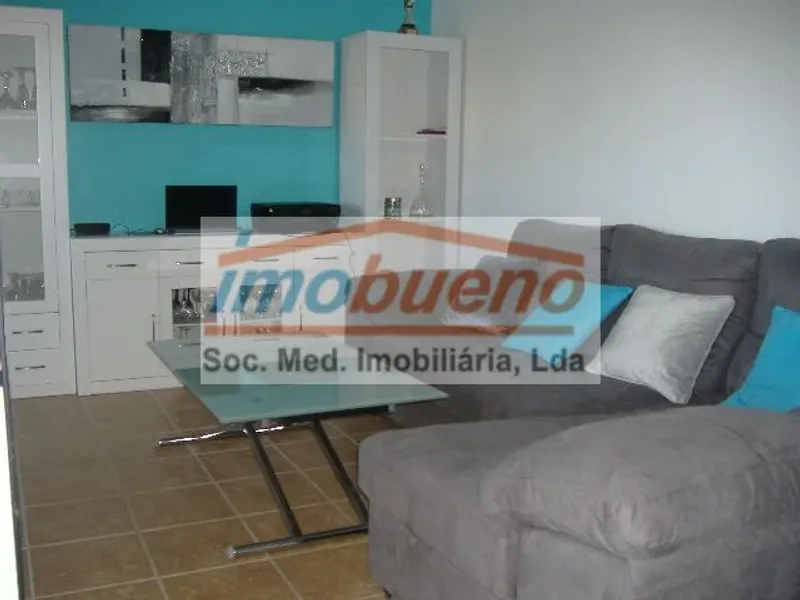 T3 + Terraço 60 m2 + Estacionamento