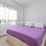 Bright & Airy Apartment with Sea Views 9