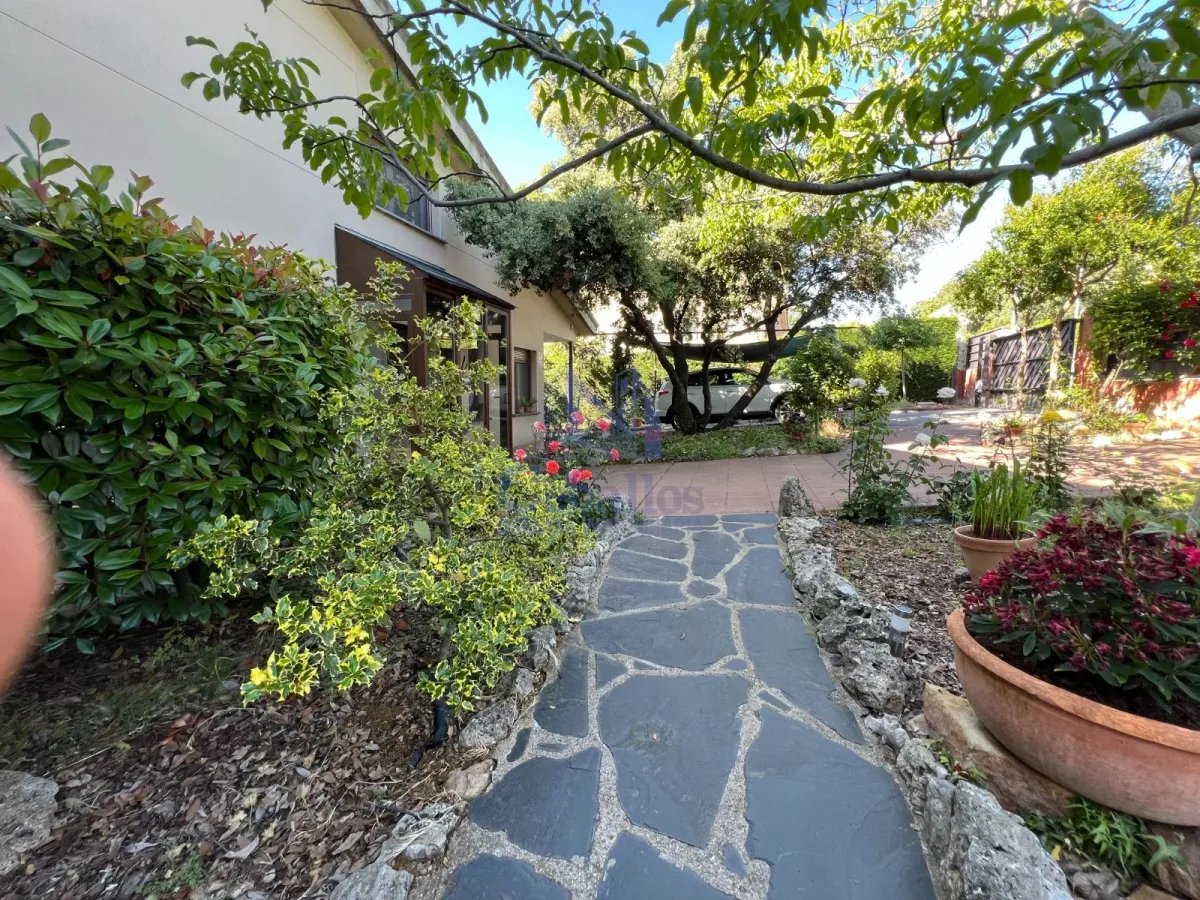 La Casa Perfecta para una vida plena con Jardín de Ensueño