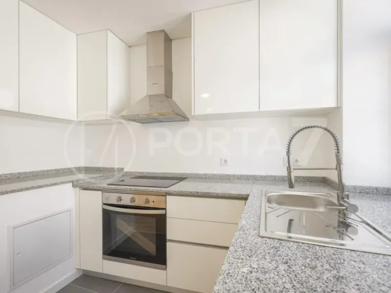 Andar Moradia T3 no Centro de Ílhavo – Pronta a Habitar e a Poucos Minutos das Praias e da Ria de Aveiro