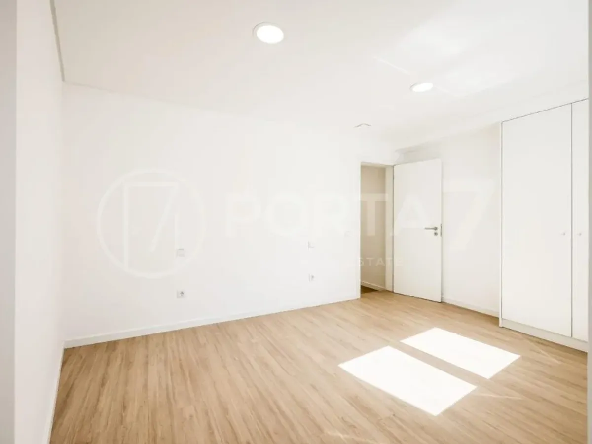 Andar Moradia T3 no Centro de Ílhavo – Pronta a Habitar e a Poucos Minutos das Praias e da Ria de Aveiro