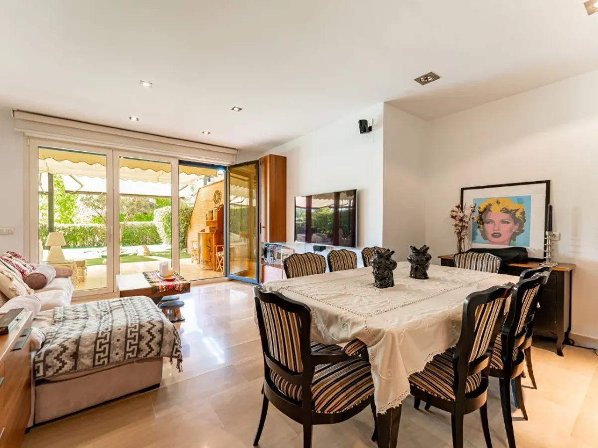 Impresionante bajo con jardín a la venta en Prado de Somosaguas – La Finca